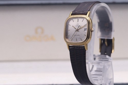 Con scatola orologio - [ex,